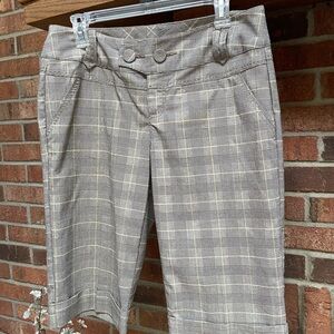 DKNY jeans shorts brown and tan shorts